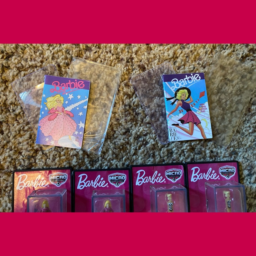2 Worlds Smallest Barbie comics 4 micro figures 4 You Can Be Anything Mini dolls - Picture 3 of 8